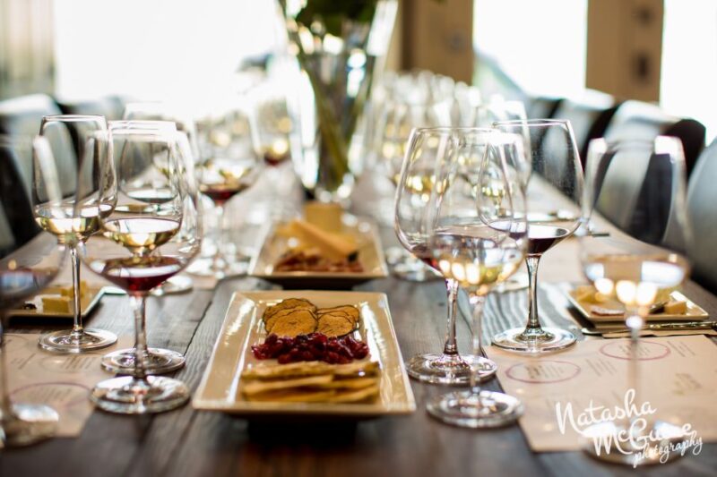 Healdsburg: Boutique Wine and Food Pairing Walking Tour - Itinerary Details