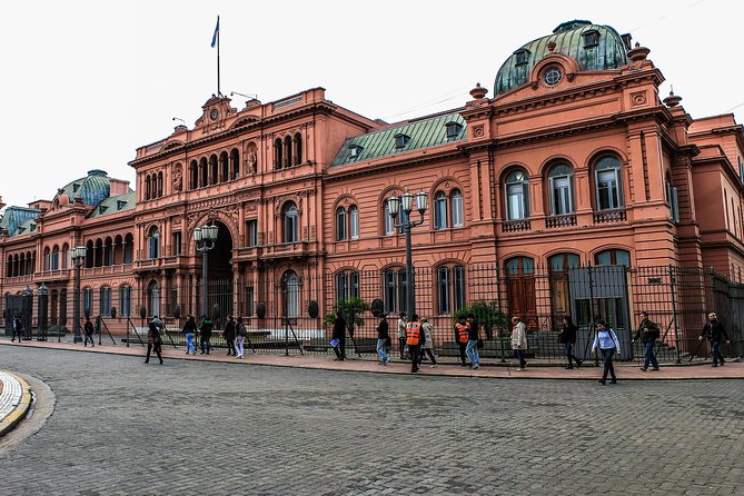 Heart of Colonial Buenos Aires Walking Audio Tour - Visiting Casa Rosada