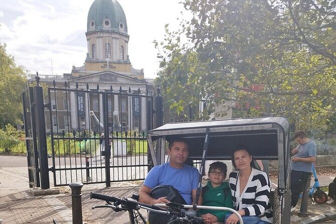 Heart of London Private Guided Rickshaw Journey - Tour Overview