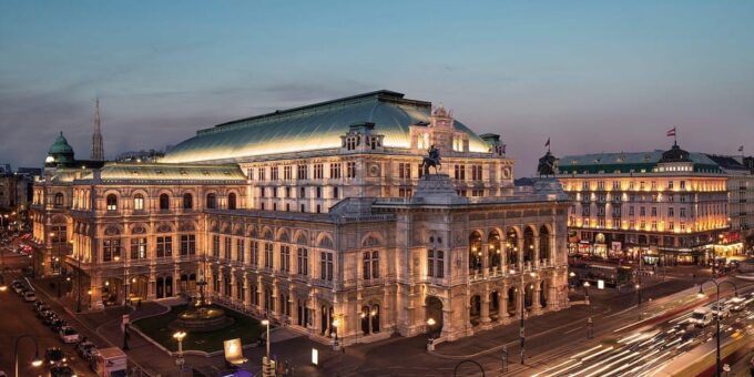Heart of Vienna: Historic and Cultural Audio-Tour in English - Tour Duration and Pricing