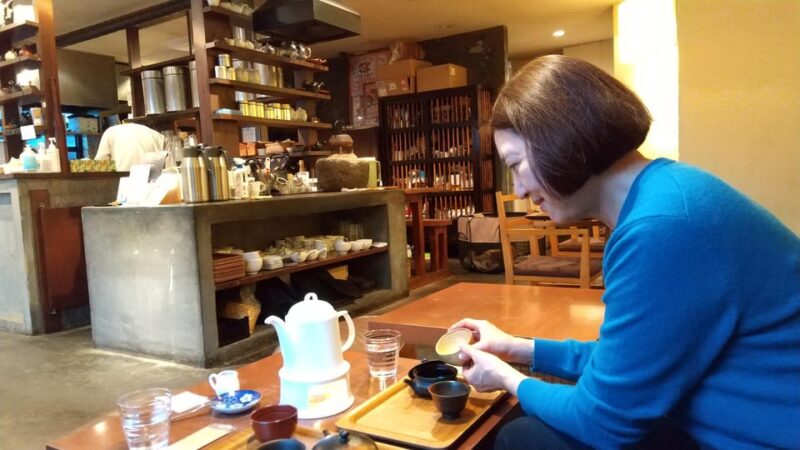 Heart of Yokohama Walking: Experience Hill Area - Tea Salon Experience