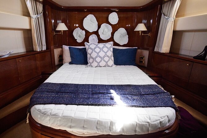 Heather Nikki 80 Ft Italian Azimut Yacht Rental - Cabo Yacht Charters