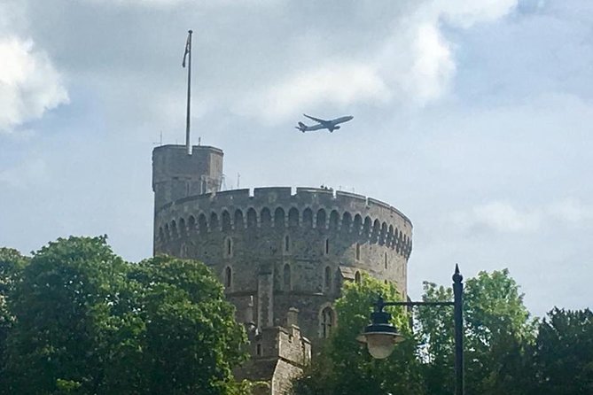 Heathrow Airport Arrival To London Via Windsor Castle - Luggage Policy
