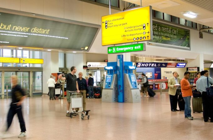 Heathrow Airport to Oxford Private Transfer - Convenient Pickup Options