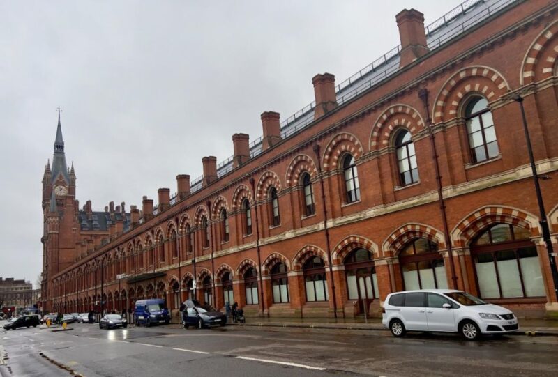 Heathrow Airport to Stansted Airport - Private Transfer - Transfer Logistics