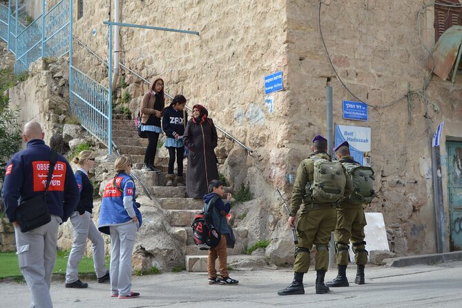 Hebron Dual Narrative Tour From Tel Aviv - Experiencing the Local Culture