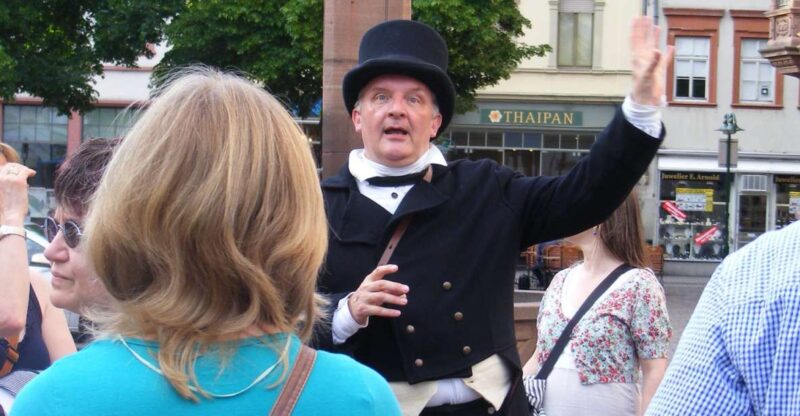 Heidelberg: 2-Hour Crime Tour With Costumed Guide - Contrasting Facades