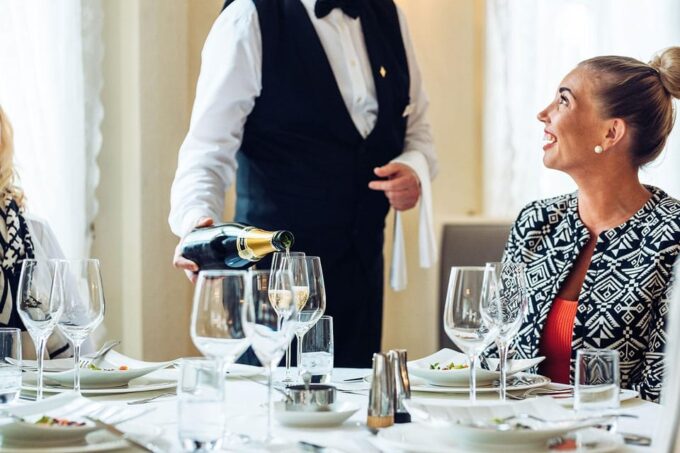 Helicopter + Lunch at Bekkjarvik Guest House - Frequently Asked Questions