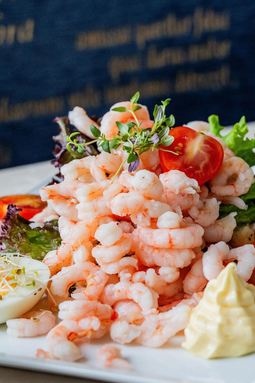 Helicopter + Lunch at Rosendal Fjordhotel - Helicopter Journey Highlights