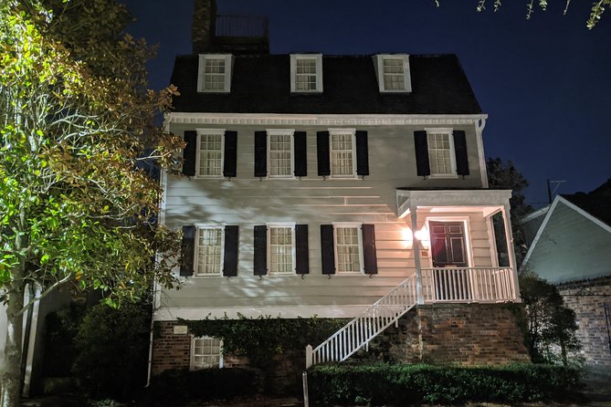 Hell Cat Ghost Tour - Savannahs Haunts and Horror - Group Size and Accessibility