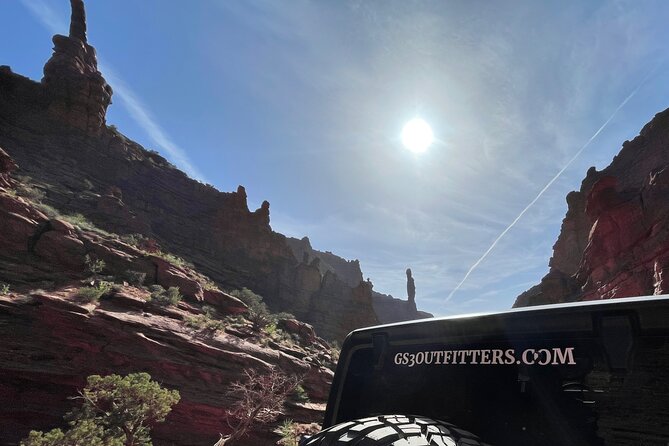 Hell's Revenge Private 4x4 Guided Jeep Experience in Moab - Accessibility and Participation Considerations