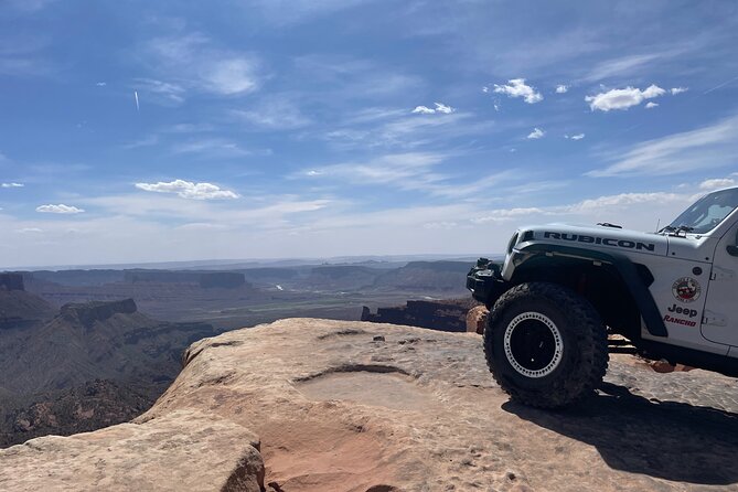 Hell's Revenge Private 4x4 Guided Jeep Experience in Moab - Pricing and Booking Details