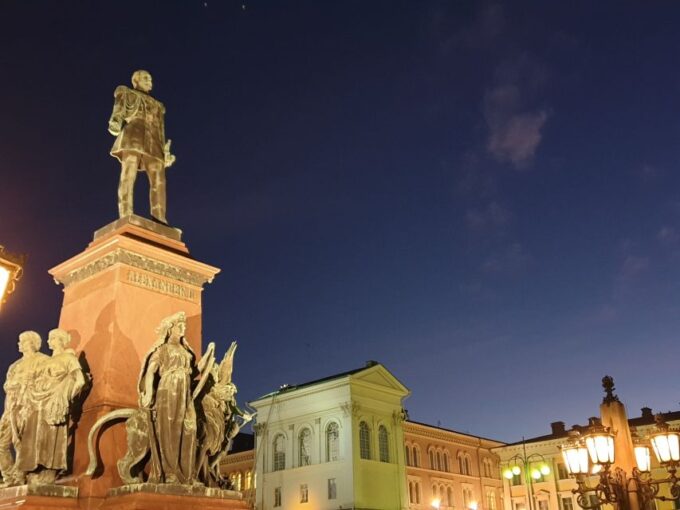 Helsinki Airport (Hel): One-Way Transfer To/From Helsinki - Vehicle and Amenities