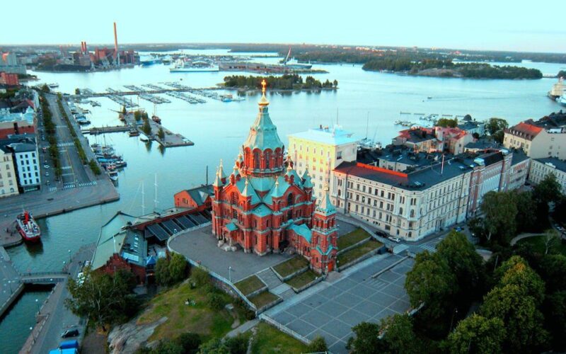 Helsinki and Porvoo Tour With Food Tasting - Porvoo Tour