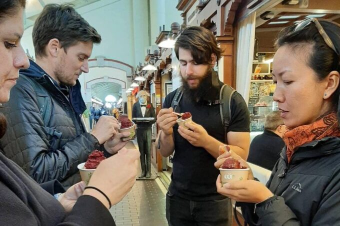 Helsinki and Porvoo Tour With Food Tasting - Tour Features