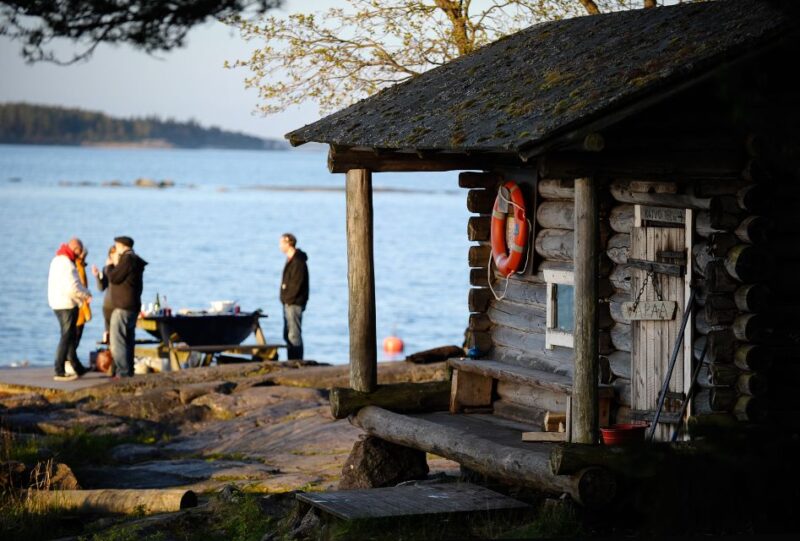 Helsinki: Archipelago RIB Boat Tour With BBQ Lunch and Sauna - Itinerary