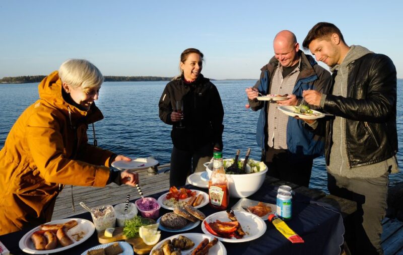 Helsinki: Archipelago RIB Boat Tour With BBQ Lunch and Sauna - Important Information