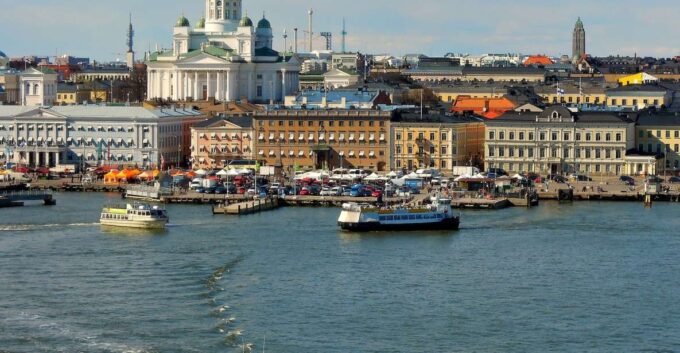 Helsinki: Express Walk With a Local in 60 Minutes - Sum Up