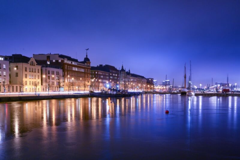 Helsinki: First Discovery Walk and Reading Walking Tour - Customer Reviews and Feedback