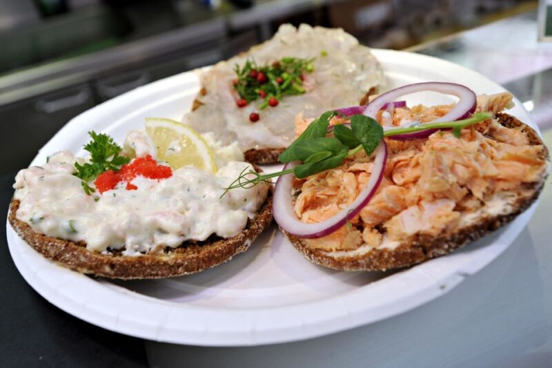 Helsinki: Food Walking Tour With Tastings and Sparkling Wine - Cultural Insights