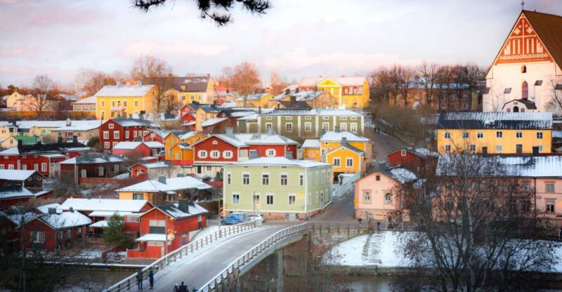 Helsinki: Helsinki & Porvoo Private City Tour by Luxury Car - Explore Helsinki, the City