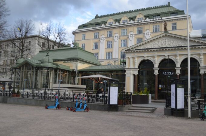 Helsinki: Historical Highlights Self-Guided Audio Tour - Notable Landmarks and Attractions