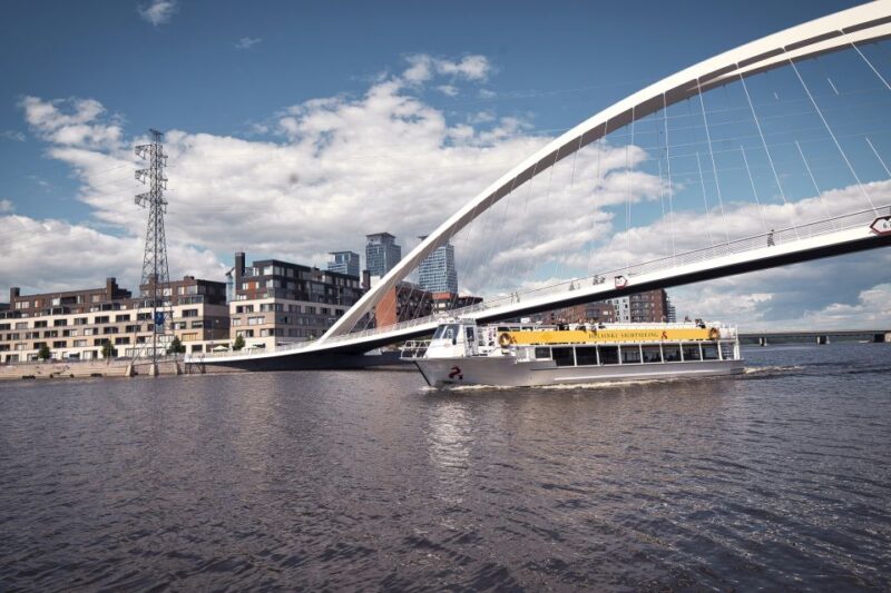Helsinki: Hop-On Hop-Off Bus Tour & City Highlights Cruise - Audio and Language Options