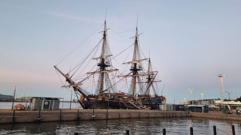 Helsinki: Private City Highlights Tour With Transfer - Transportation and Amenities