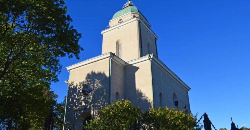 Helsinki Shore Excursion: City Sightseeing and Suomenlinna - Tour Overview