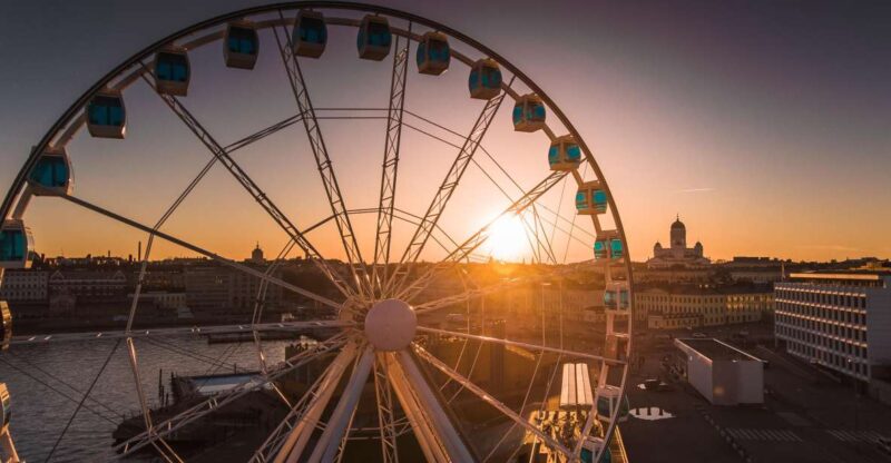 Helsinki: SkyWheel Helsinki Entry Ticket - Meeting and Languages