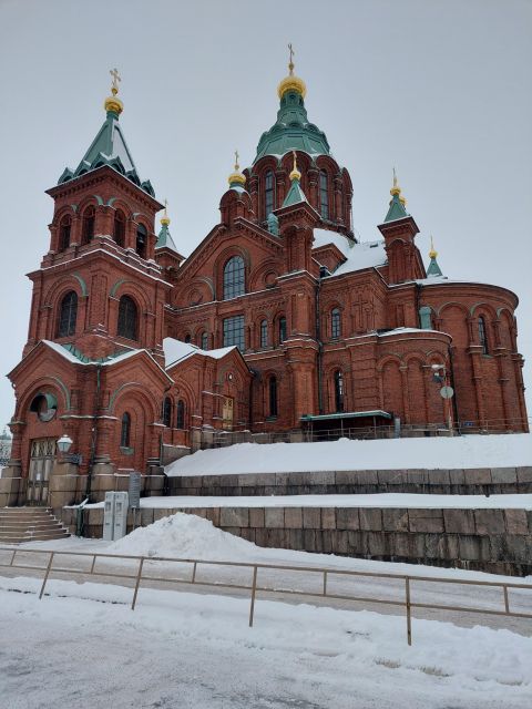 Helsinki: Tip-Based City Highlights Guided Walking Tour - Tour Overview
