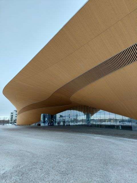 Helsinki: Tip-Based City Highlights Guided Walking Tour - Tour Details