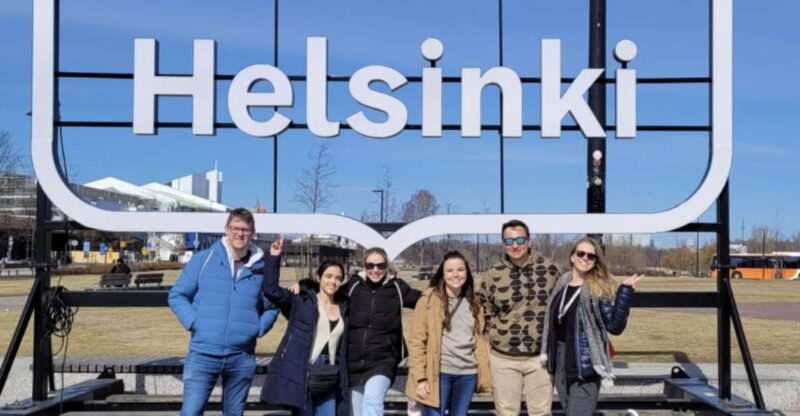Helsinki: Tip-Based City Highlights Guided Walking Tour - Tour Logistics