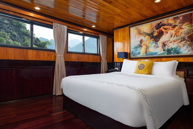 HERA CLASSIC Boutique Cruise Halong Bay 2 Days 1 Night Trip - Dining and Culinary Delights on Board