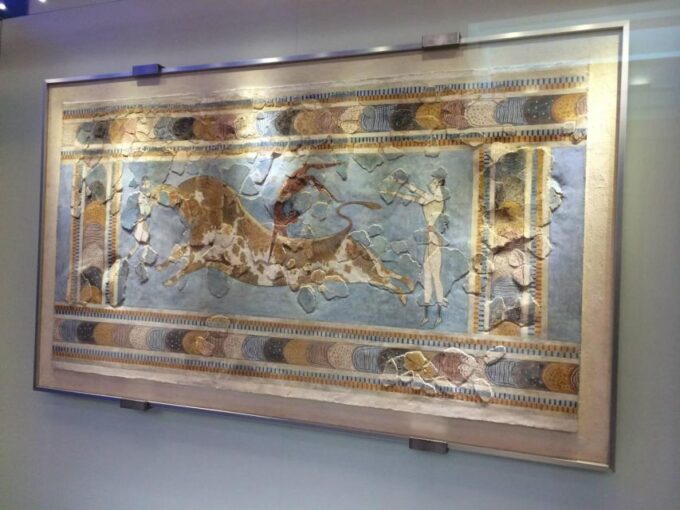 Heraklion: Archeological Museum of Heraklion Entrance & Tour - Objects From Cemeteries and Shrines