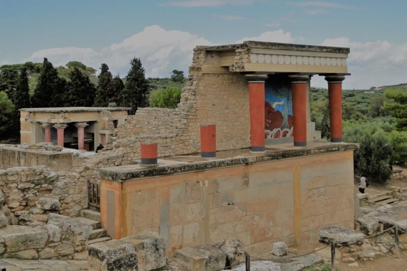 Heraklion: City Highlights With a Private Driver - Palace of Knossos