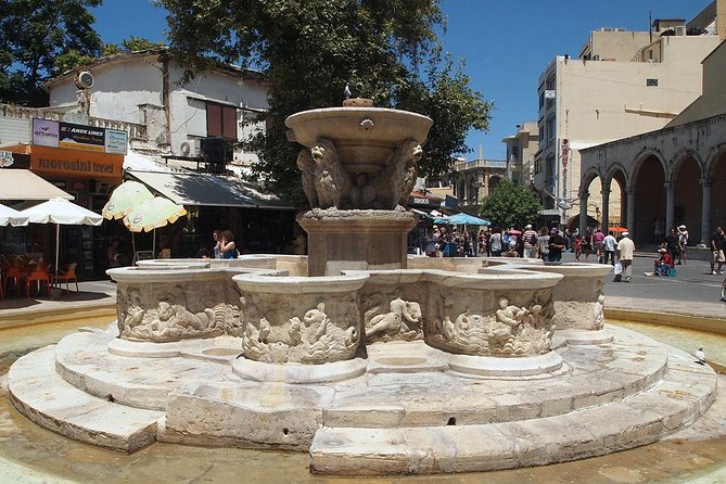 Heraklion City Walking & Tasting Tour (Stroll Downtown) - Exploring Heraklions Monuments