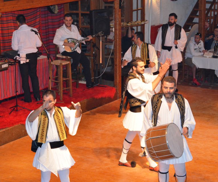 Heraklion: Cretan Folklore Night With Buffet at Karouzanos - Experience Highlights
