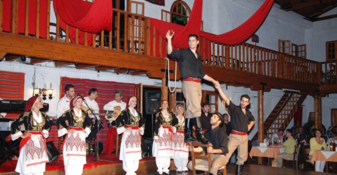 Heraklion: Cretan Folklore Night With Buffet at Karouzanos - Pickup and Drop-off
