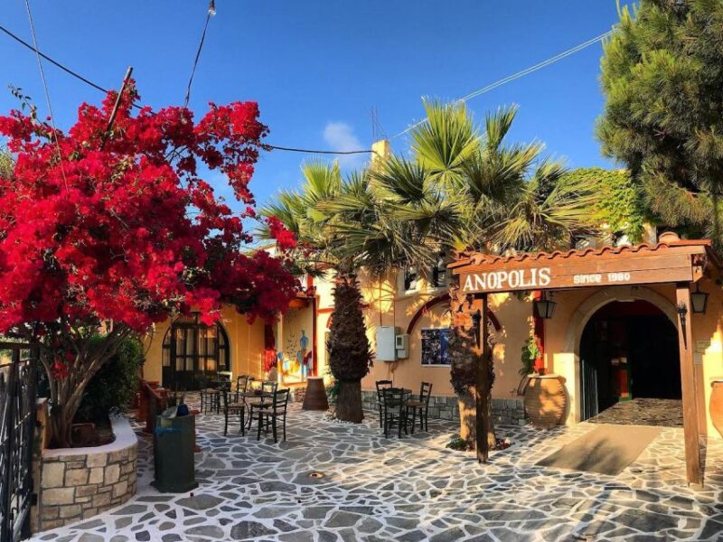 Heraklion: Cretan Folklore Night With Dinner & Transfers - Dining and Beverages