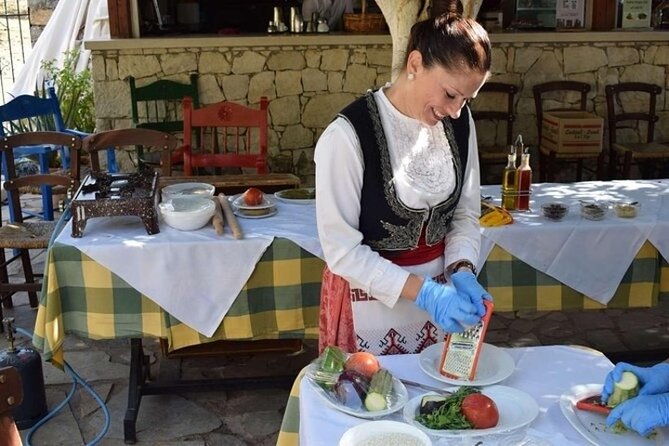 Heraklion: Cretan Private Cooking Lesson With Lunch in Arolithos - Quick Points