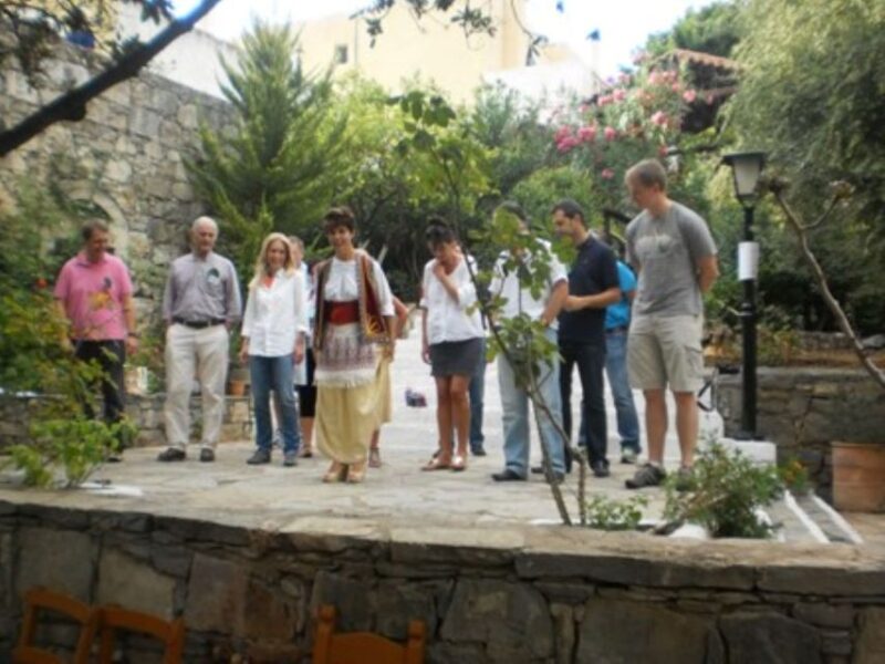 Heraklion Crete: Cretan and Greek Dance Lesson at Arolithos - Location and Facilities