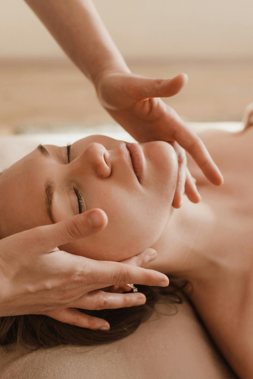 Heraklion: Discover Beauty & Wellness With Lymphatic Massage - Reducing Localized Fat Deposits