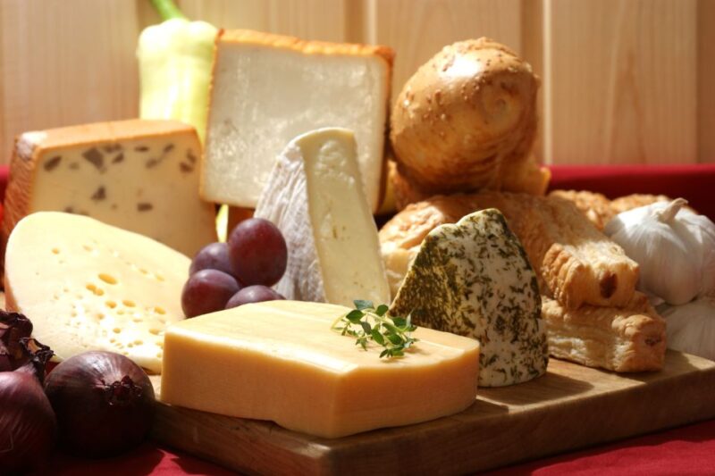 Heraklion: Food Tastings Walking Tour - Exploring Cretes Winemaking History