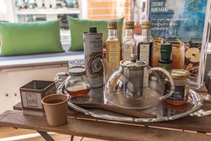 Heraklion: Food Walking Tour - Booking and Cancellation Policy