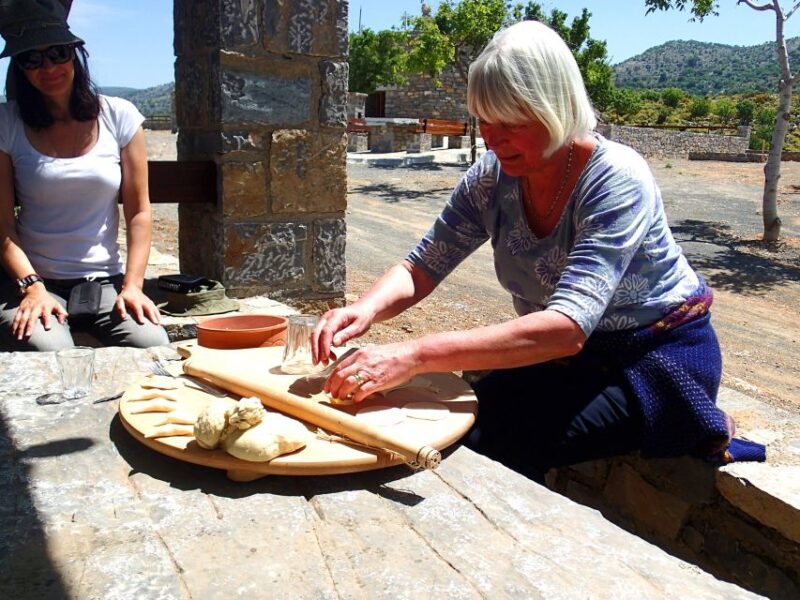 Heraklion: Private Cooking Class & Dinner at a Village House - Key Points