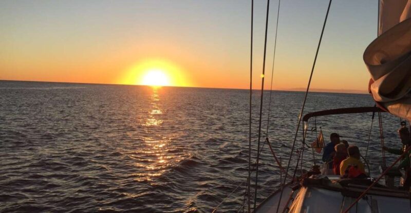 Heraklion: Private Sunset Cruise to Dia Island - Whats Included