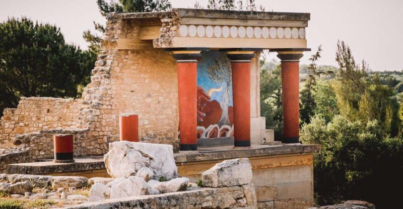 Heraklion: Private Zeus Cave, Winery, Lunch, Knossos Palace - Key Points