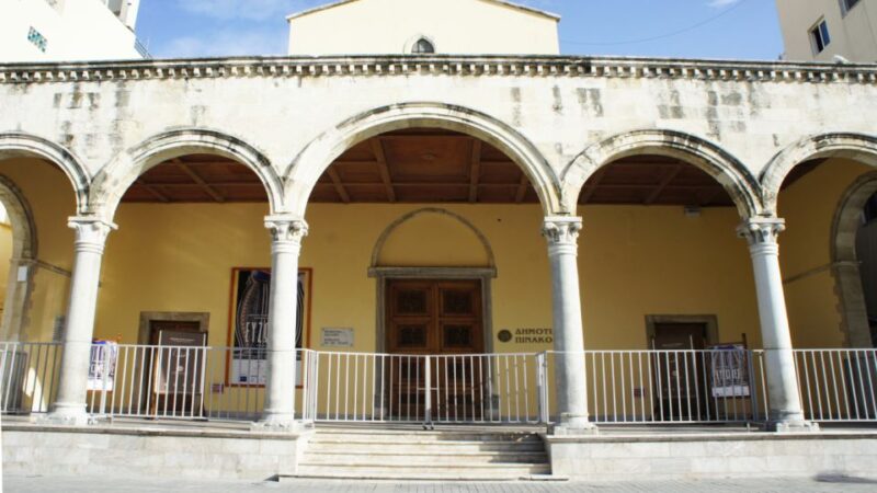 Heraklion: Private Zorba Treasure Hunt With Food Stops - Navigation and Riddles