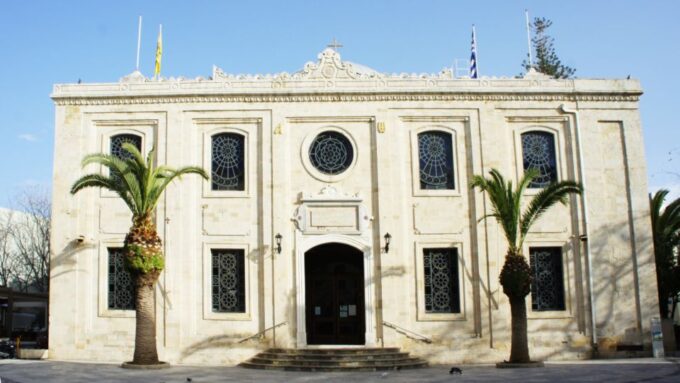 Heraklion: Private Zorba Treasure Hunt With Food Stops - Sustainability and Empowerment